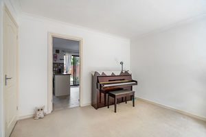 Lounge- click for photo gallery